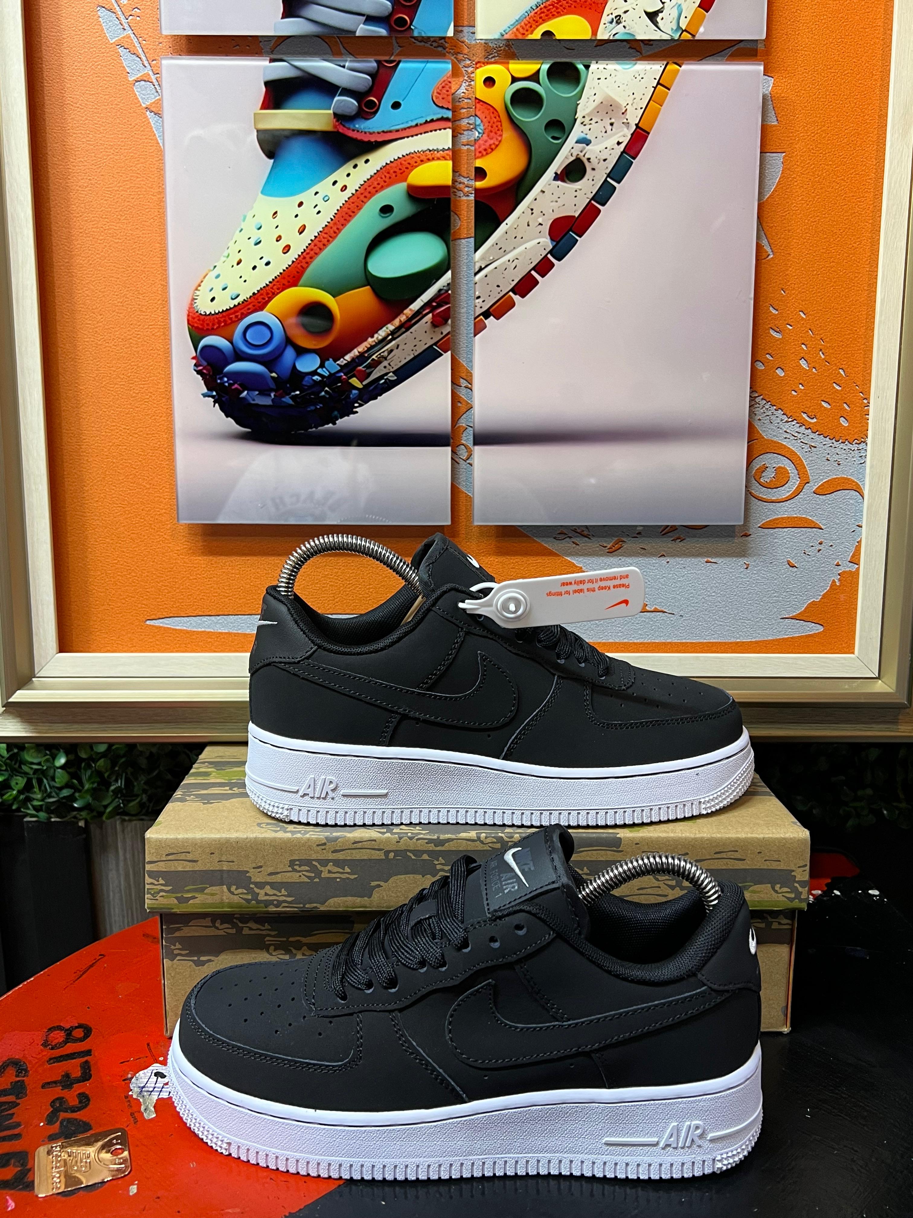 AF1 low black suede